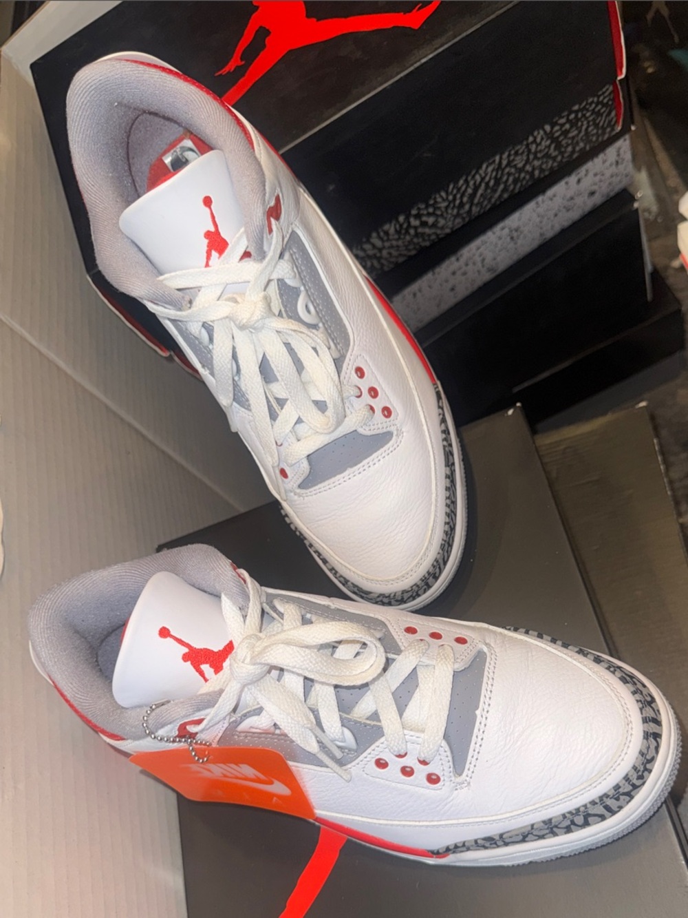 2022 Air Jordan 3 Retro in Shoe Box - White/Fire Red/Black